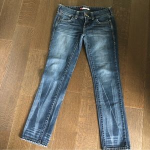 Levi Jeans​